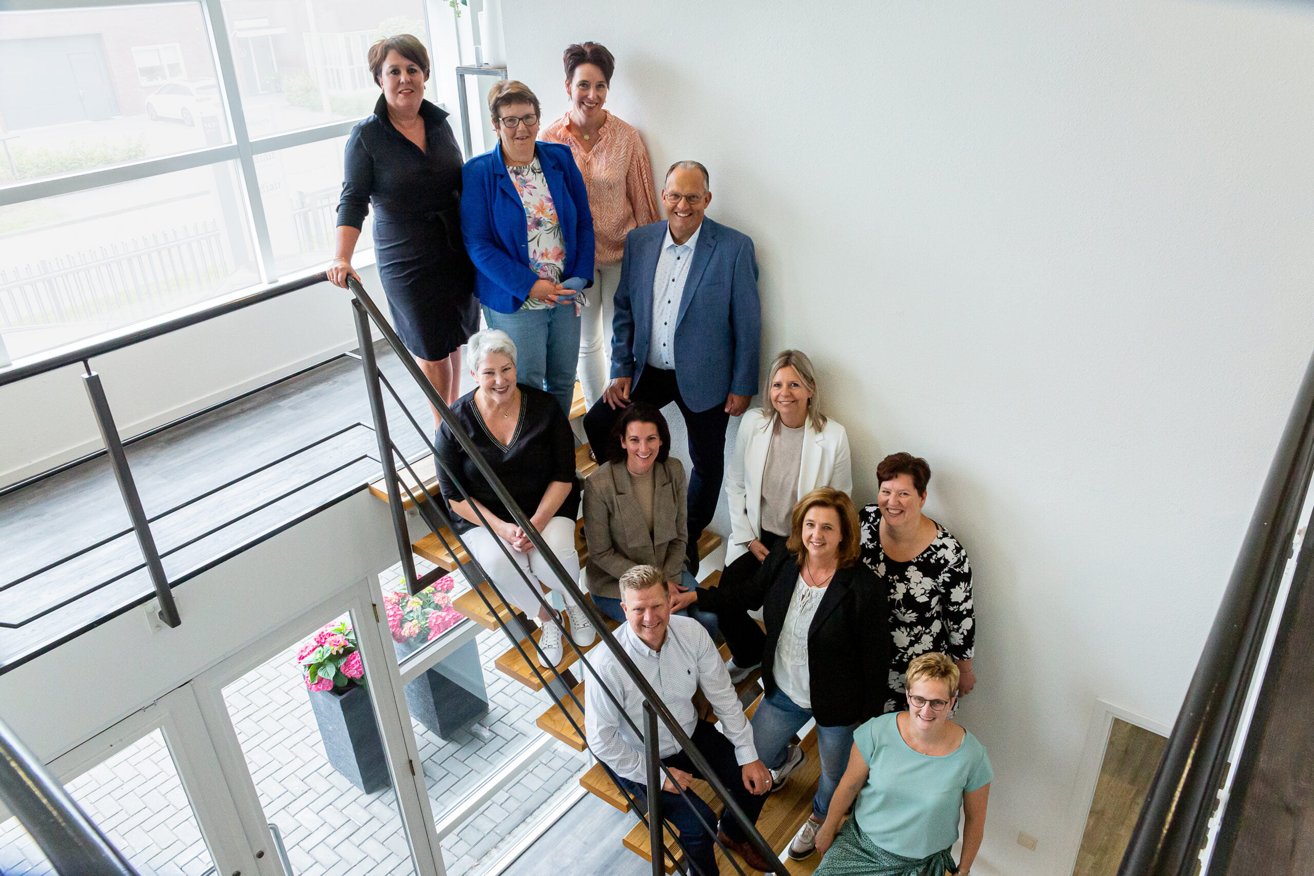 Mediair – team binnenzijde pand